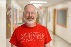Joe McCright, a spanish teacher at Stowe Elementary School, has received a teaching award from Tackk for creating and using tackk websites in his classroom.