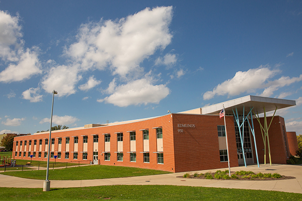 Photo of Edmunds Elementary School