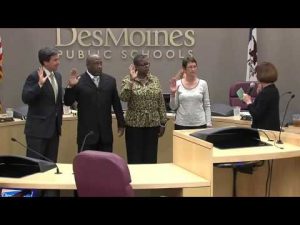 DMPS Board Members Sworn In – DMPS-TV News thumbnail