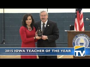 2015 Iowa Teacher of the Year – DMPS-TV News thumbnail