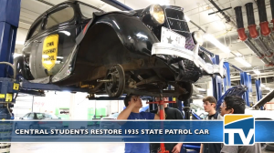 Central Students Restore Patrol Car – DMPS-TV News thumbnail