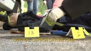 Central Campus On The Case – DMPS-TV News thumbnail