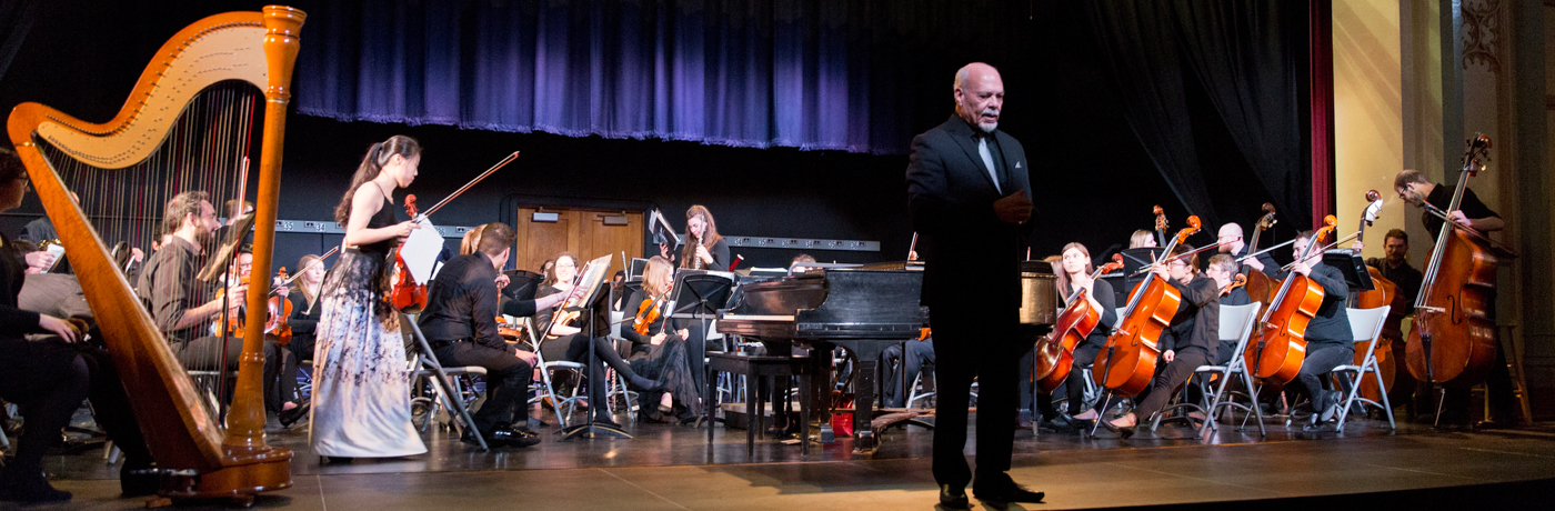 UI Orchestra Pays a Visit, Gives a Performance at Lincoln