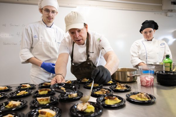 Chef Paul Wahlberg Visits Central Campus Culinary Students