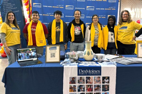 booth for dmps at school choice week 